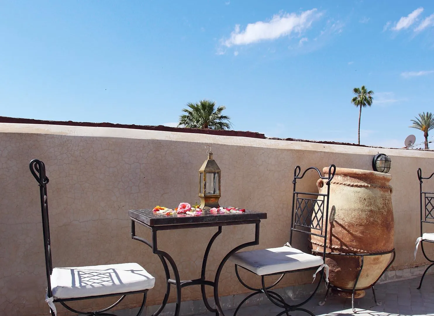 Riad White Flowers 3*, Marrakesh Morocco